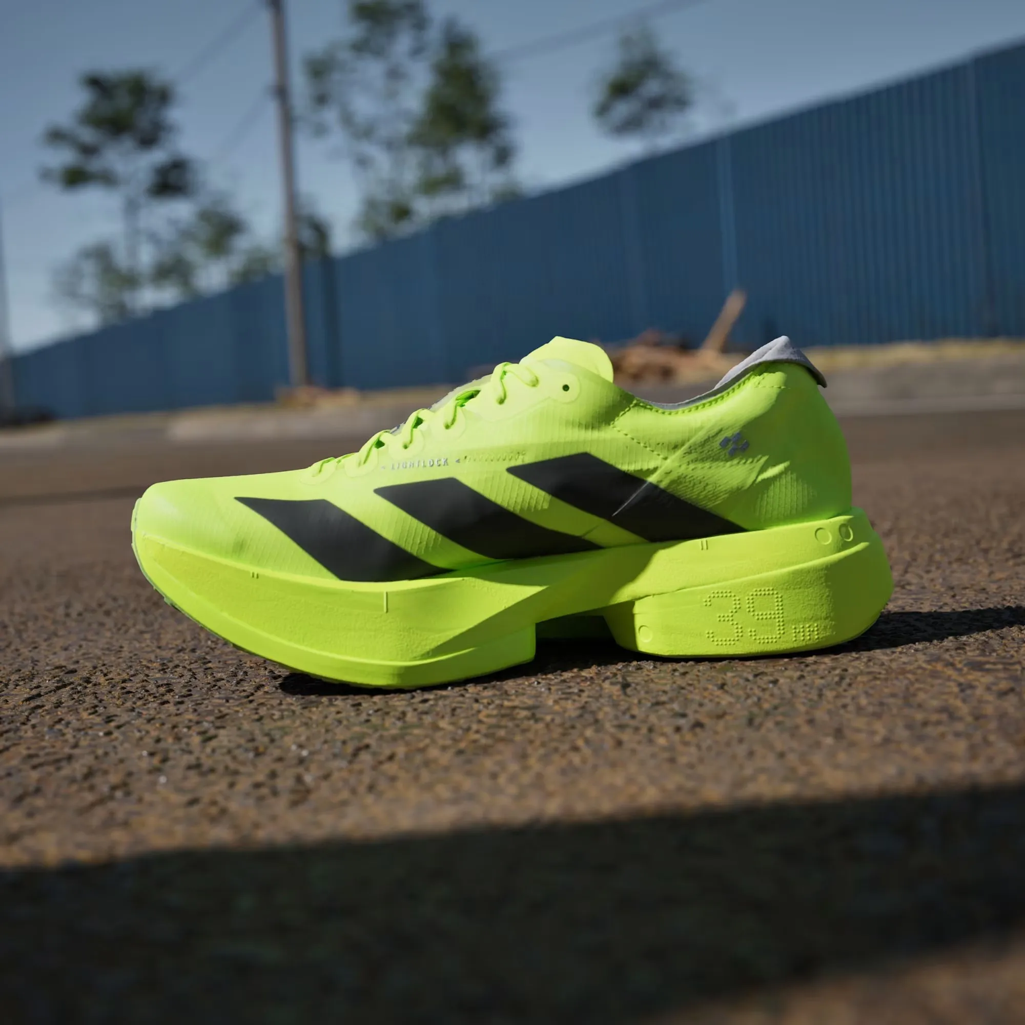 Adizero Adios Pro 4 W | Lucid Lemon/Core Black/Halo Silver
