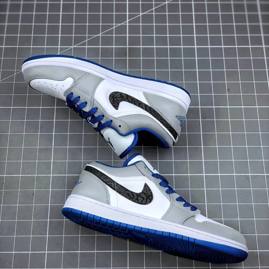 AIR JORDAN 1 LOW 'TRUE BLUE CEMENT First Copy