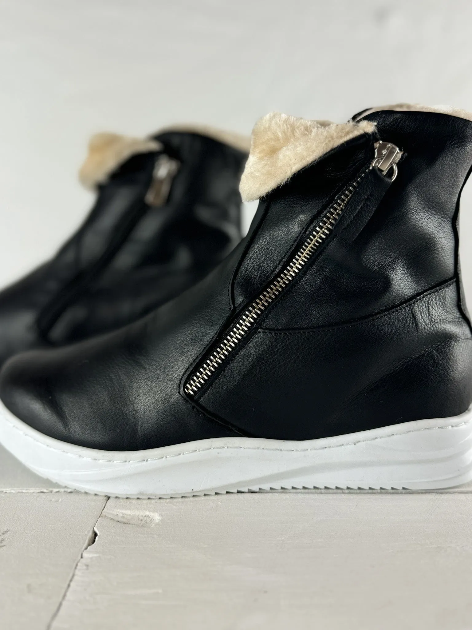 Faux Fur Lined Boots - 2 Colours