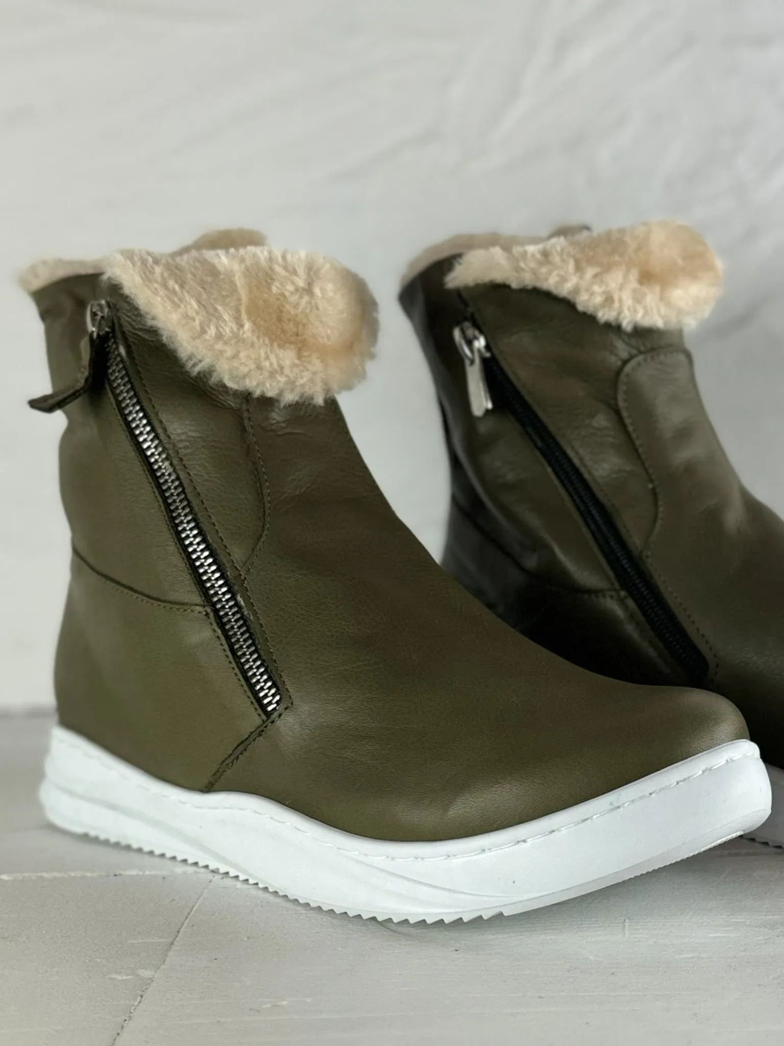 Faux Fur Lined Boots - 2 Colours