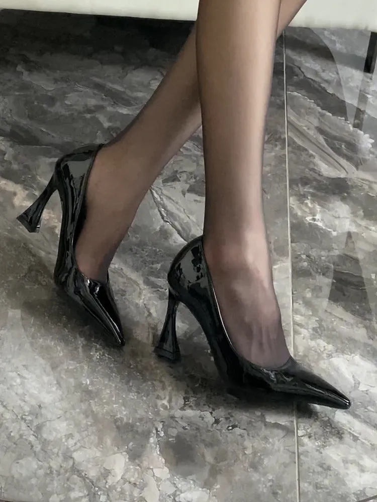 KalonBd Thick Elegant heel (Pre-Book)
