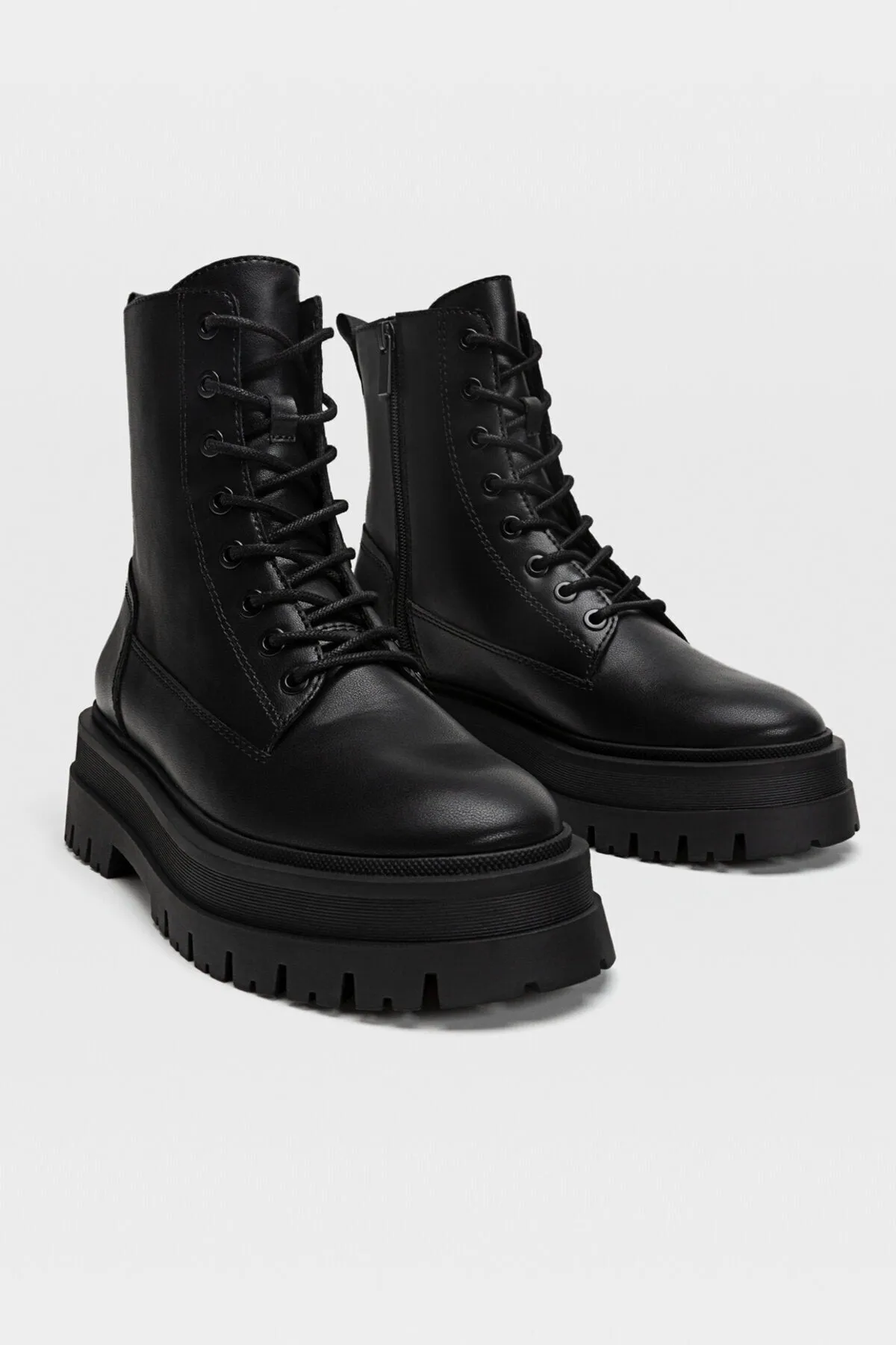 Lace-Up Flat Ankle Boots