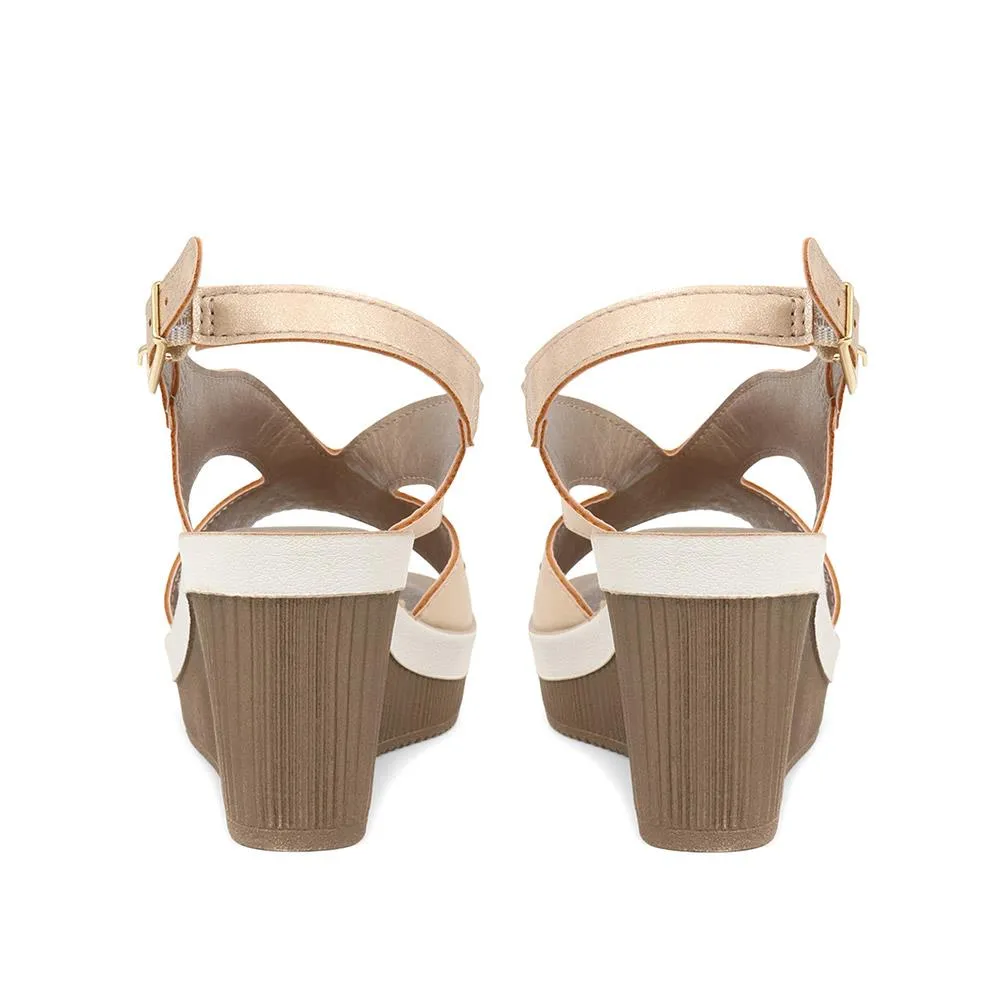 Lightweight Wedge Sandals - INB37011 / 323 526