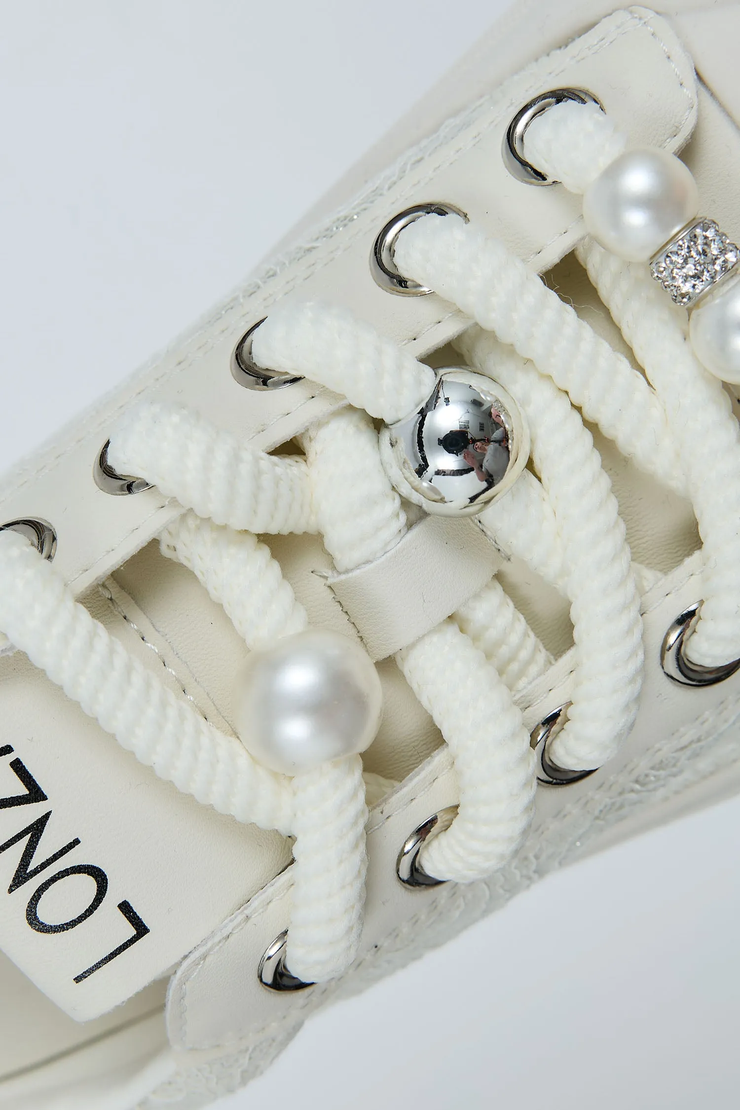 Synda White
