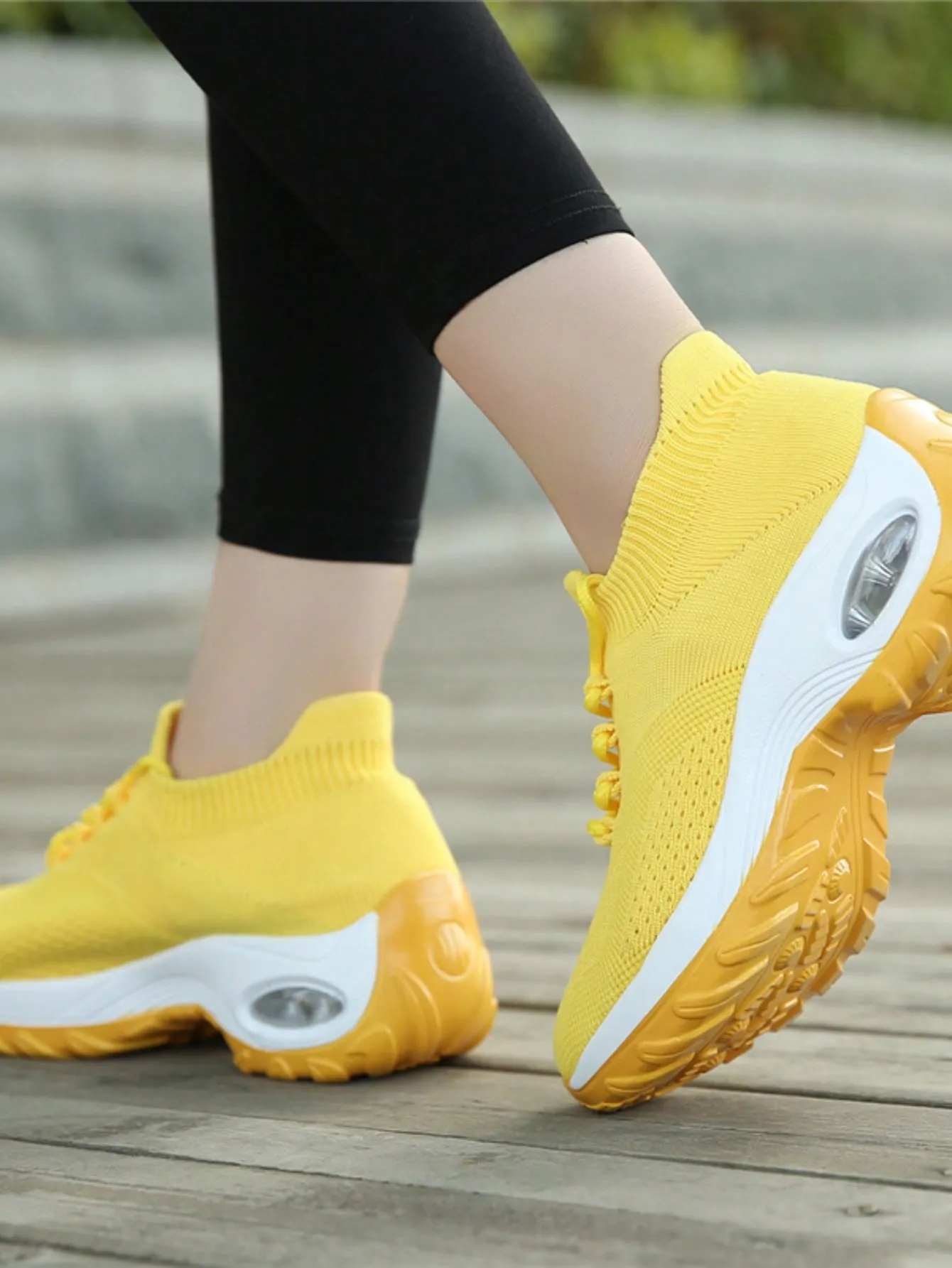 Women Minimalist Running Shoes, Fabric Lace-up Front Sporty Sneakers