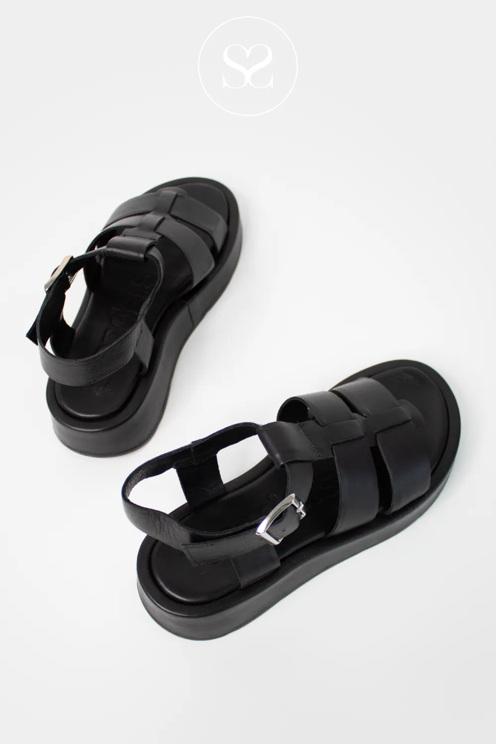 WONDERS AT-3403 BLACK LEATHER CHUNKY GLADIATOR STYLE SANDALS
